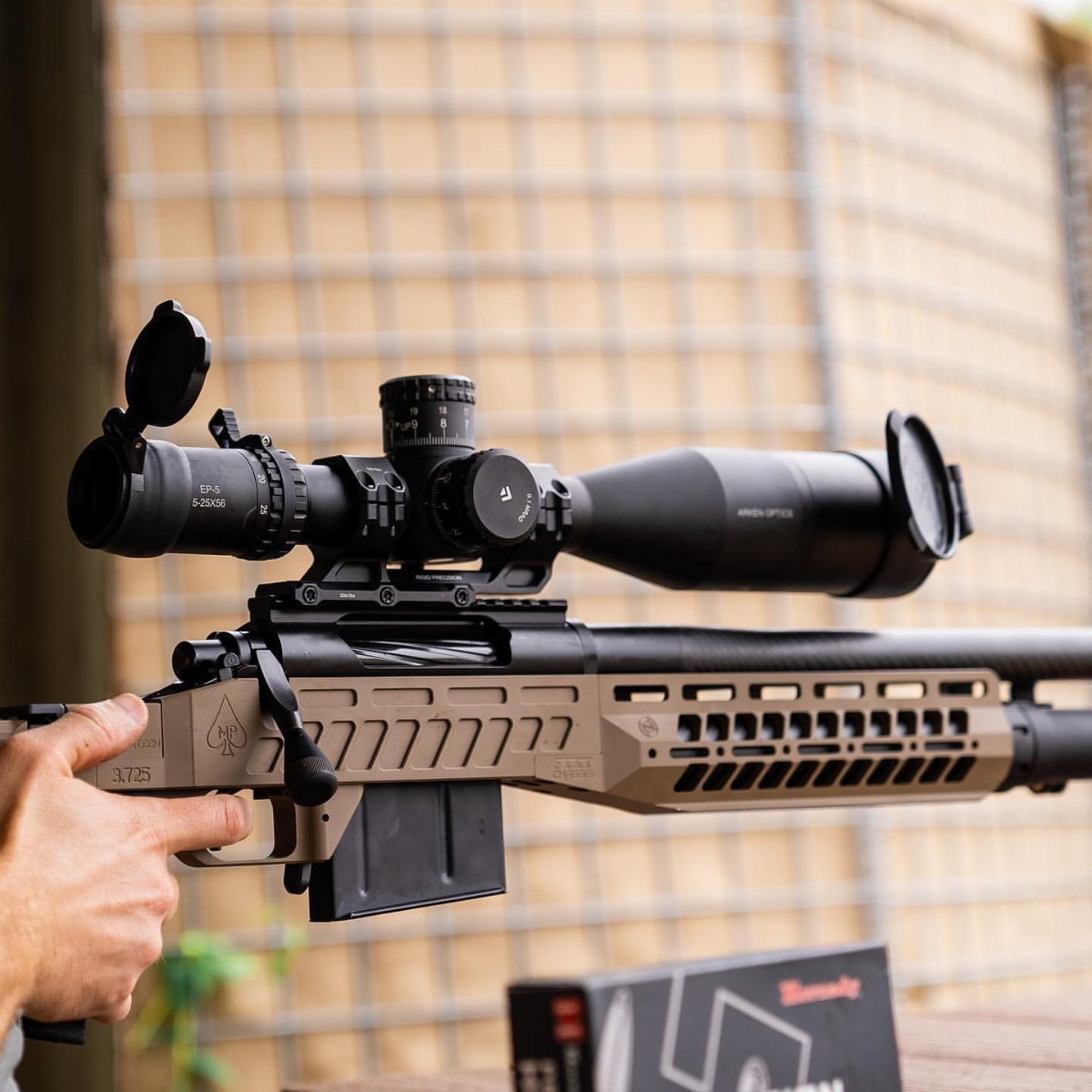 Arken Optics EP5 5-25X56 FFP VPR MOA Illuminated Rifle Scope