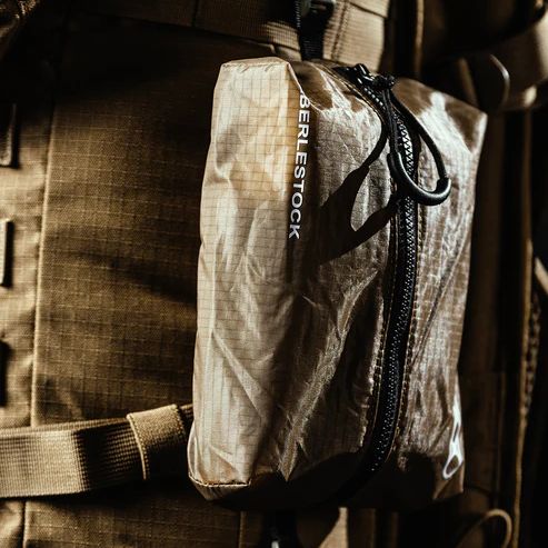 Eberlestock Hangar Zip-Pouch - Medium - Dry Earth