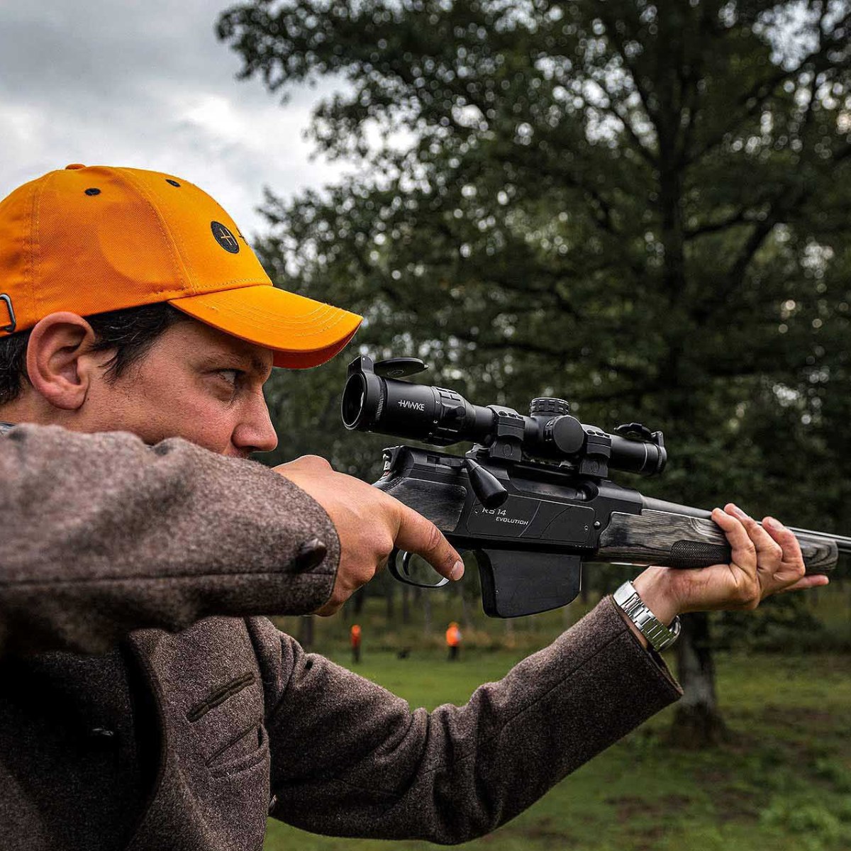 Hawke Frontier 30 1-6x24 Circle Dot Rifle Scope