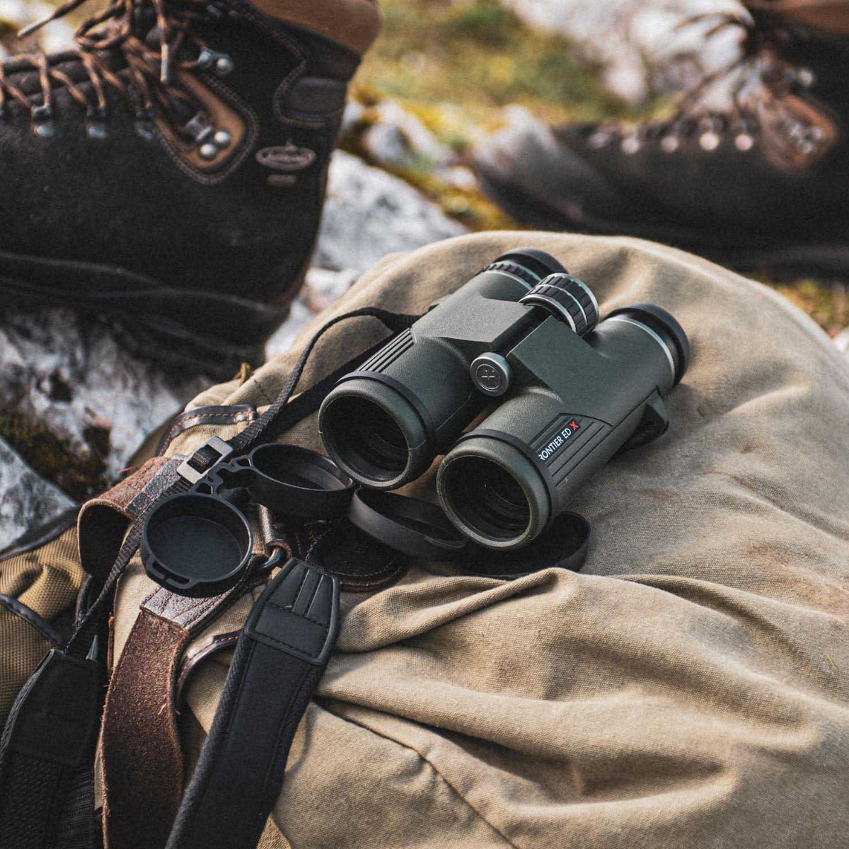 Hawke Frontier ED X 10x42 Binocular - Green