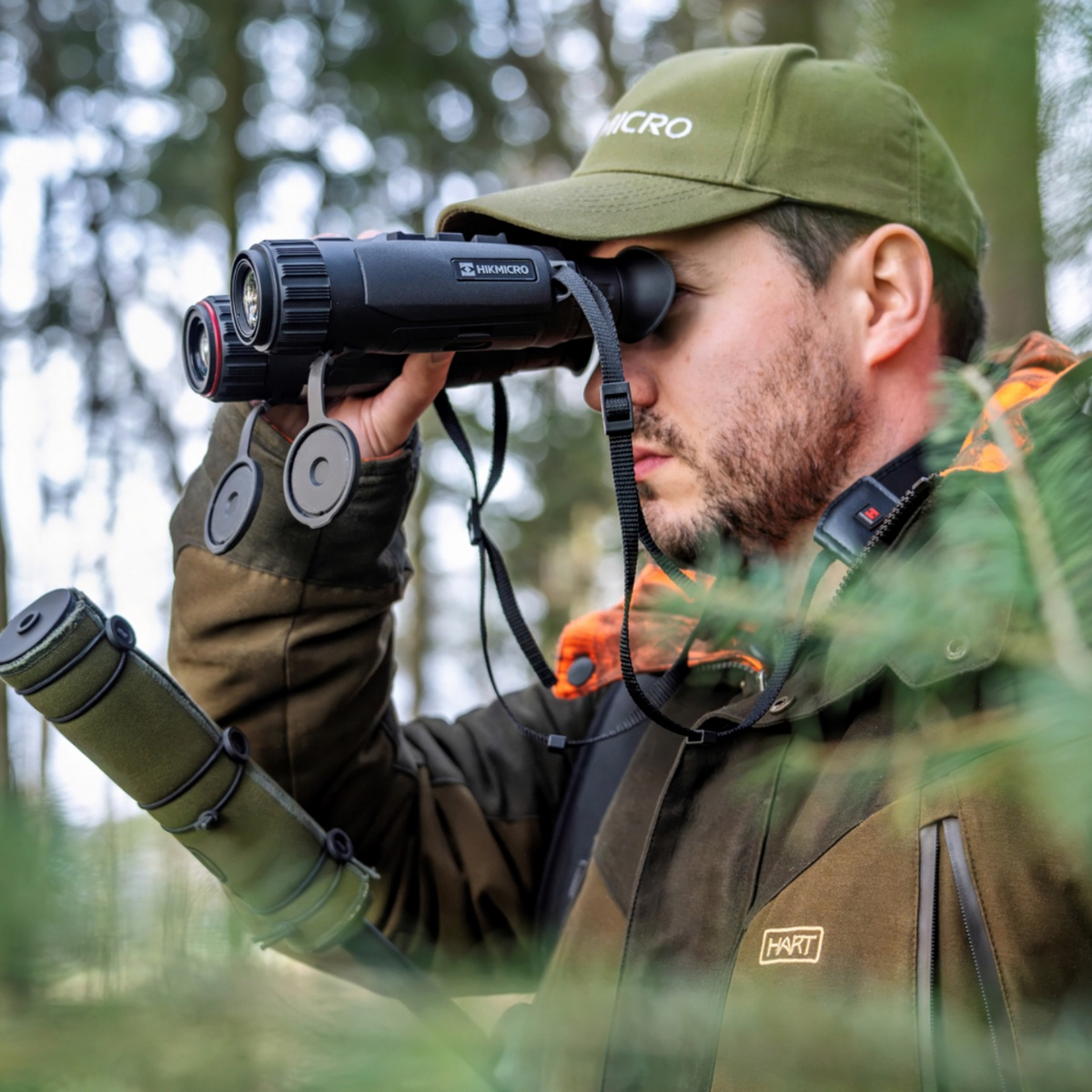 HIKMICRO Habrok 4K HE25L 25mm 5.5-22 x 60 Multi-Spectrum 256x192 <35mK 12um LRF Entry Level Thermal Binoculars