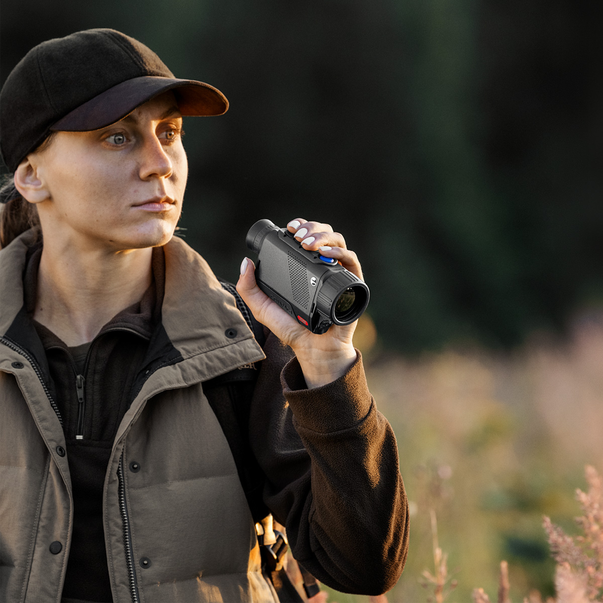 Pulsar AXION XG30 COMPACT Hand Held Thermal Monocular - 30mm <40mK 640x480px 12um 