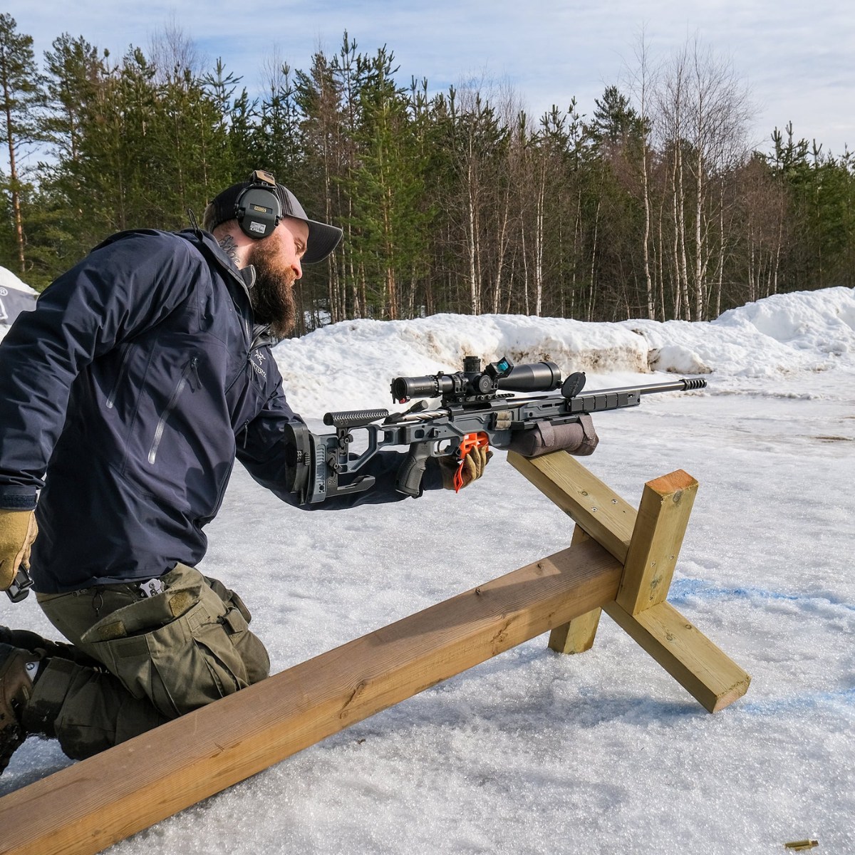 Ulfhednar Arca Platform Including Support Pillow